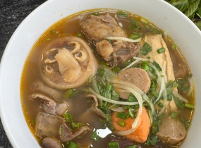 Không Gian Quán Ăn