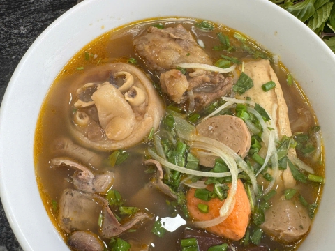 Không Gian Quán Ăn